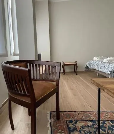 My Place In Daire Como